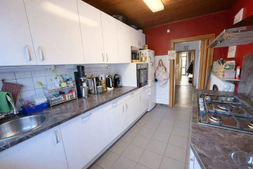 Küche - Kompakt. Charmant. Einzigartig. – Ihr modernes blaues Reihenhaus mit Garten & Garage